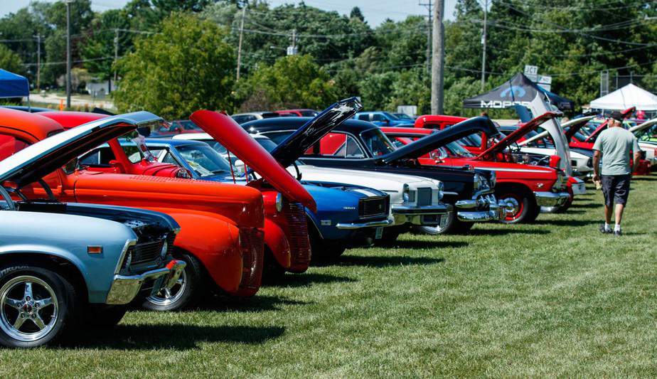 New Berlin Classic Car Show • Lake Country Family Fun